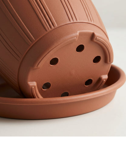 Kgpxf Ribbed Round Plastic Planter with Saucer 12 in Clay Brown - Detail view